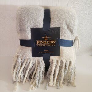 Pendleton Rob Roy Plaid Grey/Ivory Blanket NWT 50"x70" Fringe Tassels